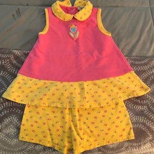Girls top and short set - size 5/6 medium